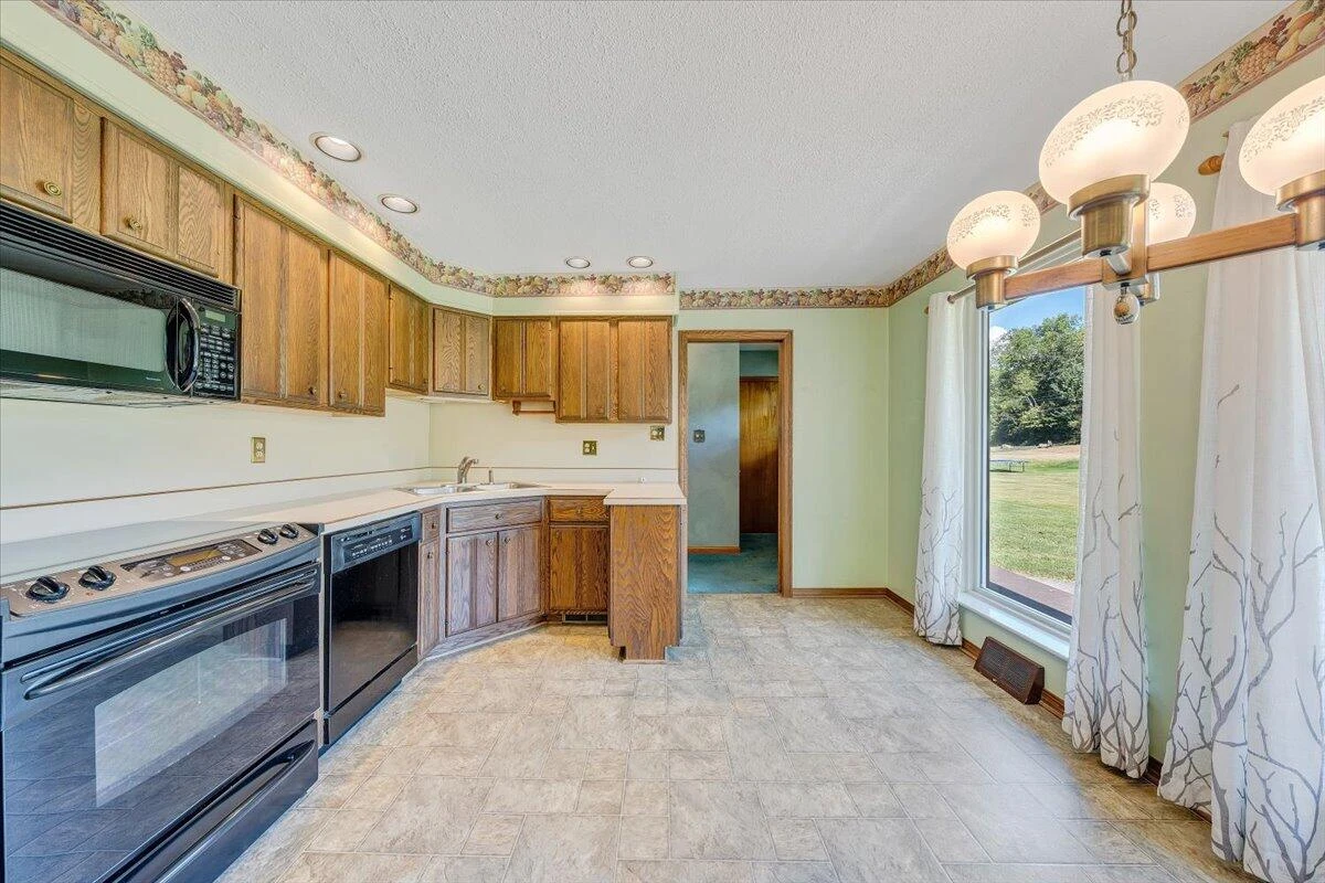 2015 Evergreen RD - Photo 28