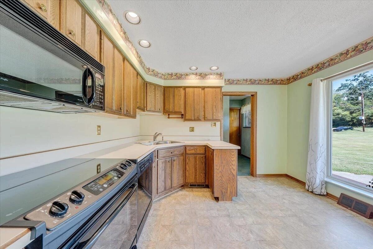 2015 Evergreen RD - Photo 30