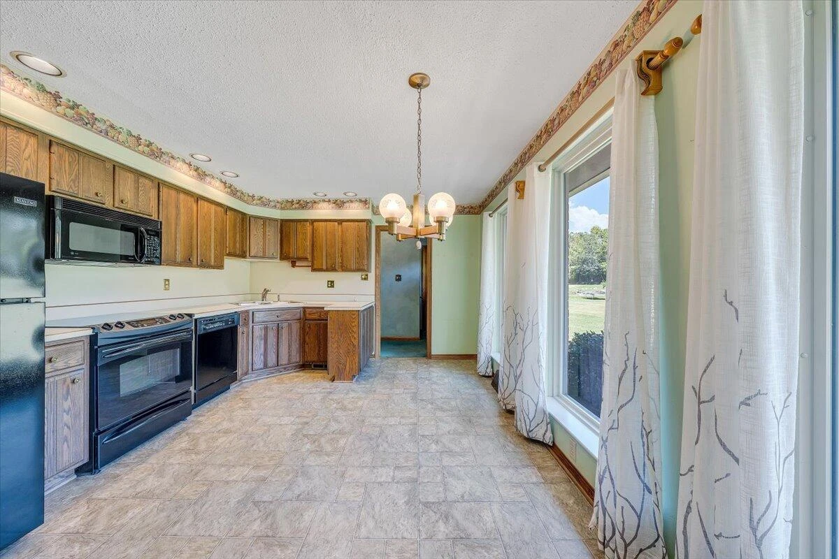 2015 Evergreen RD - Photo 34
