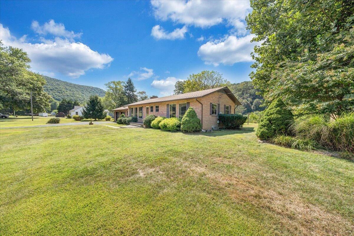 2015 Evergreen RD - Photo 6