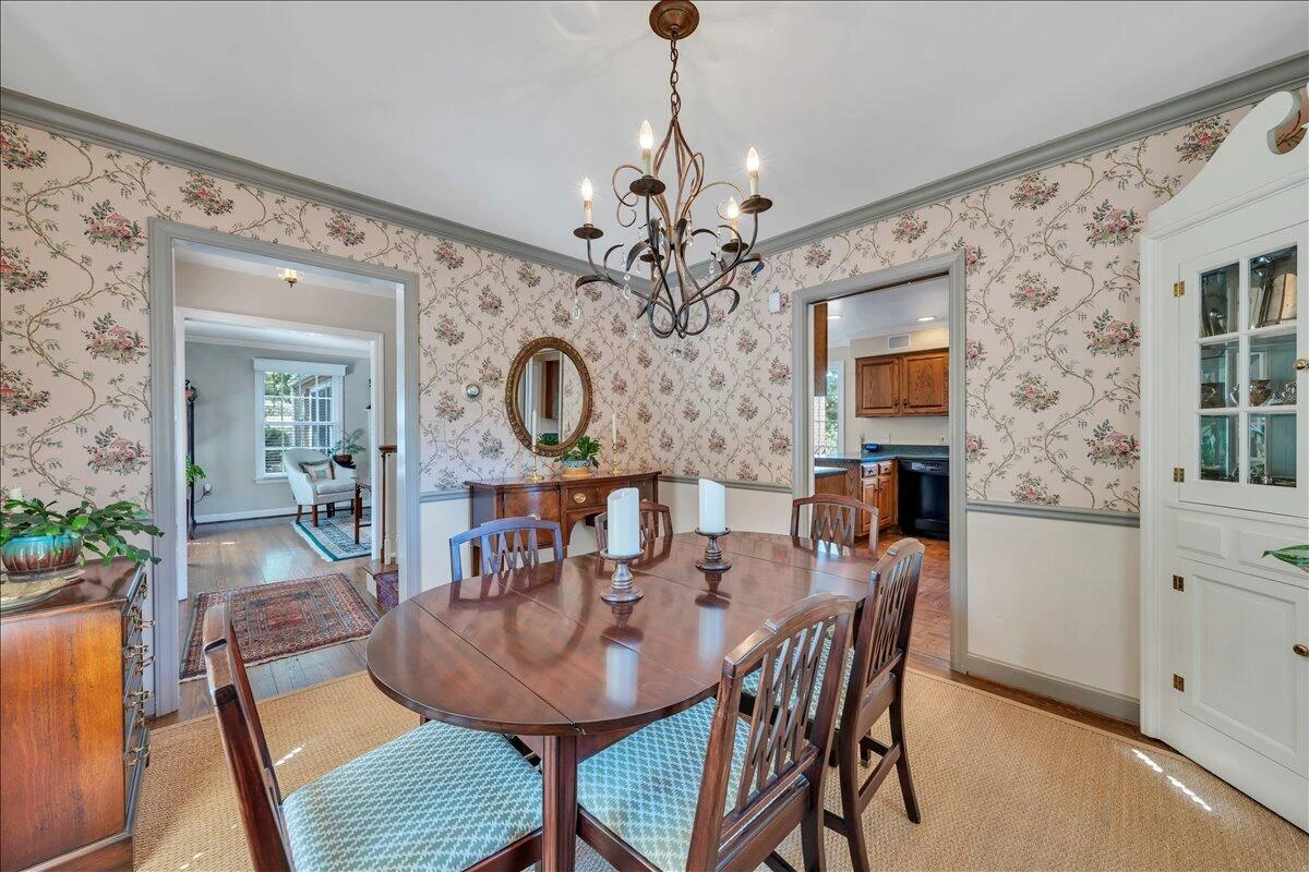 2581 Inglewood RD SW - Photo 67