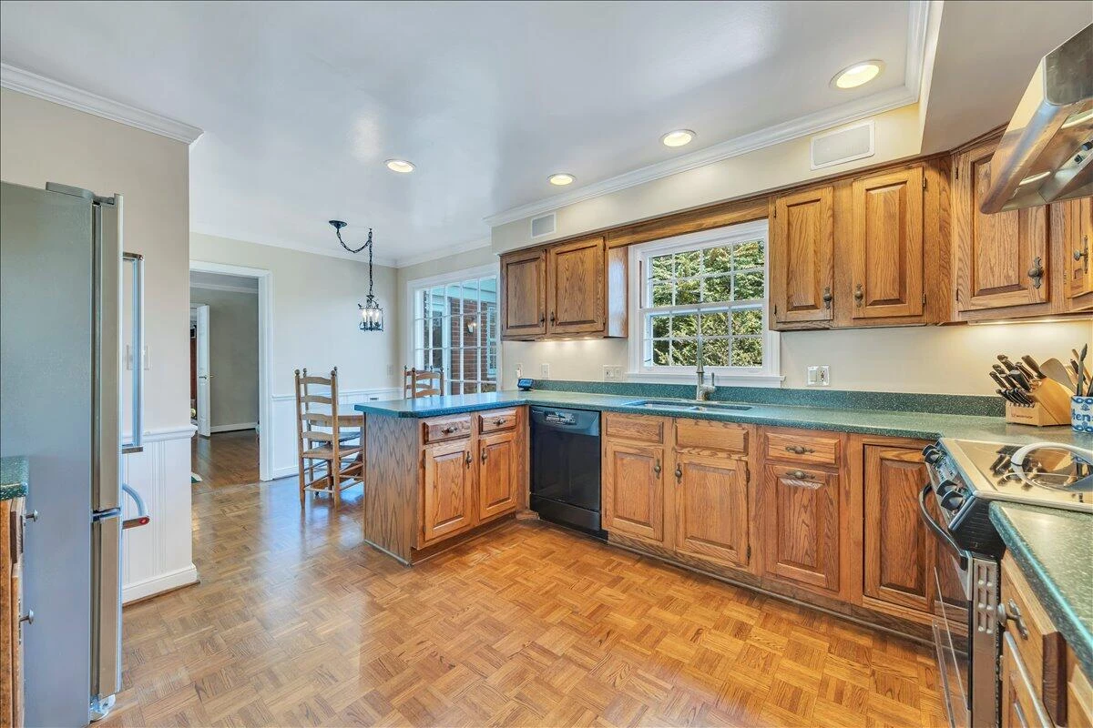 2581 Inglewood RD SW - Photo 78
