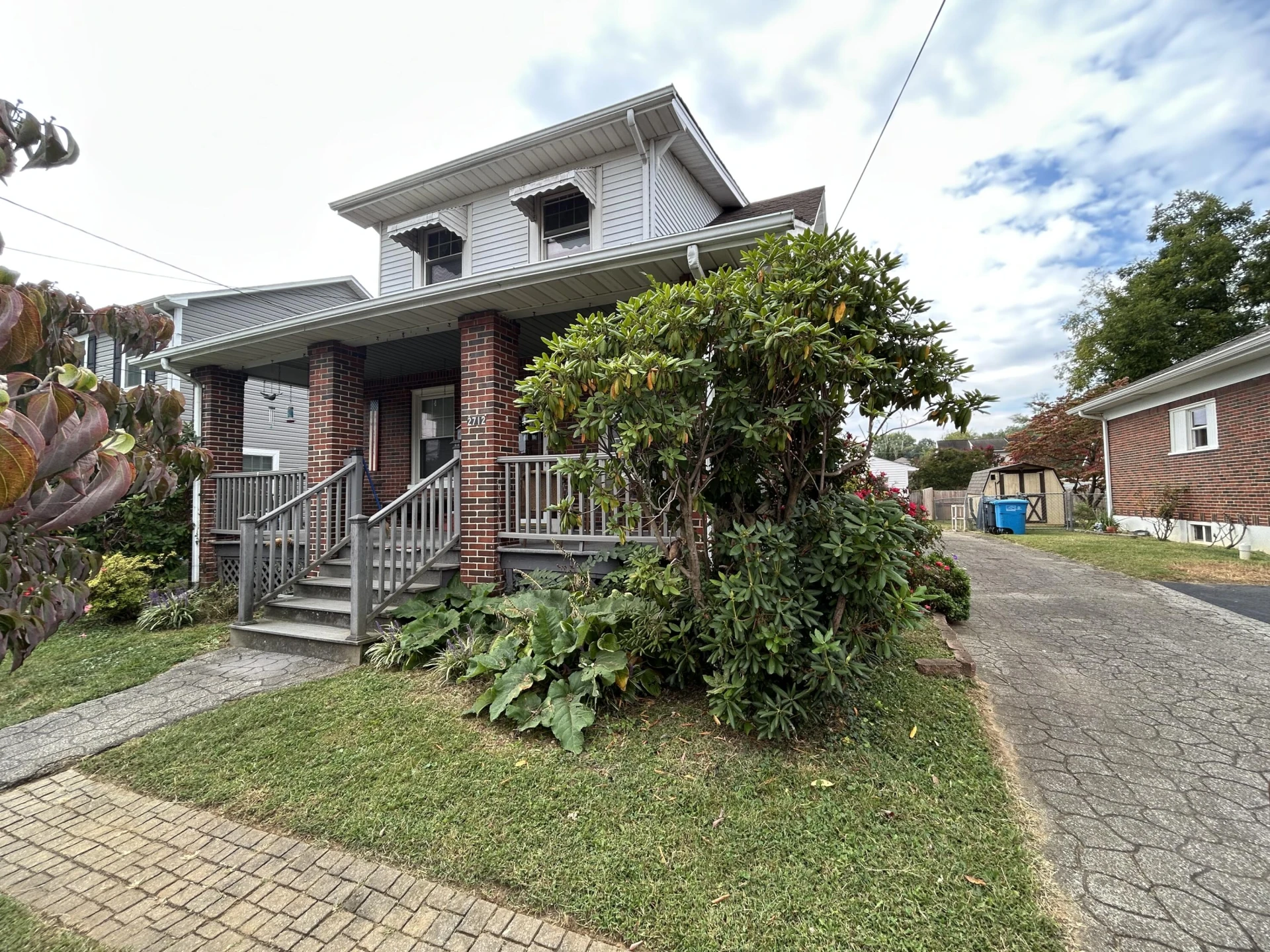 2712 Meadows ST NW - Photo 3