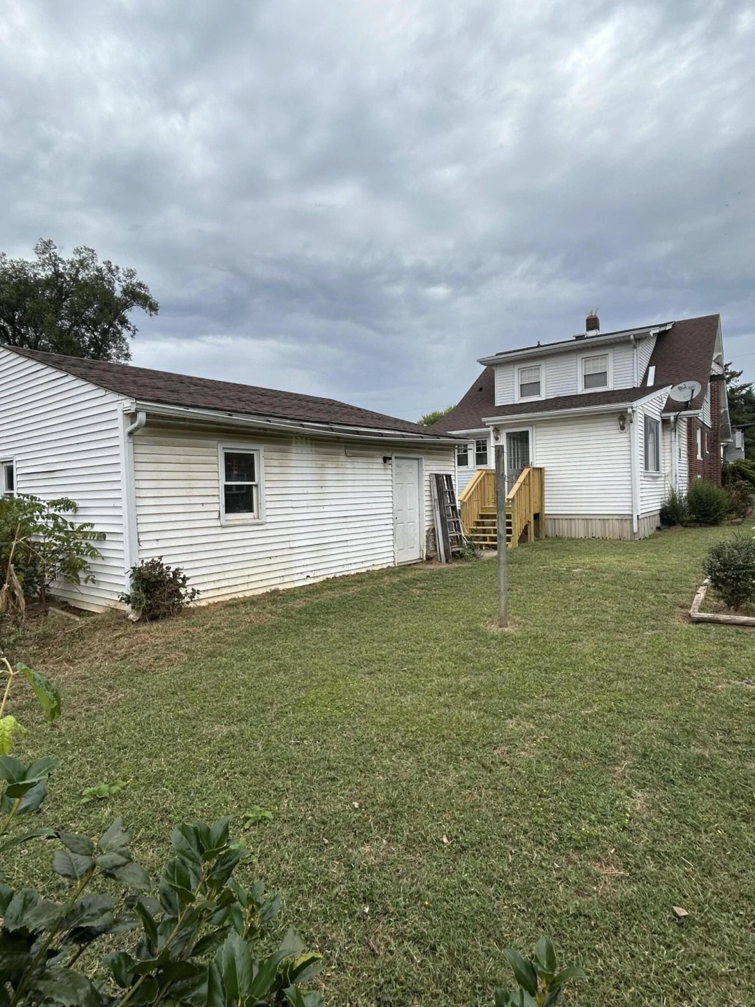 2712 Meadows ST NW - Photo 7
