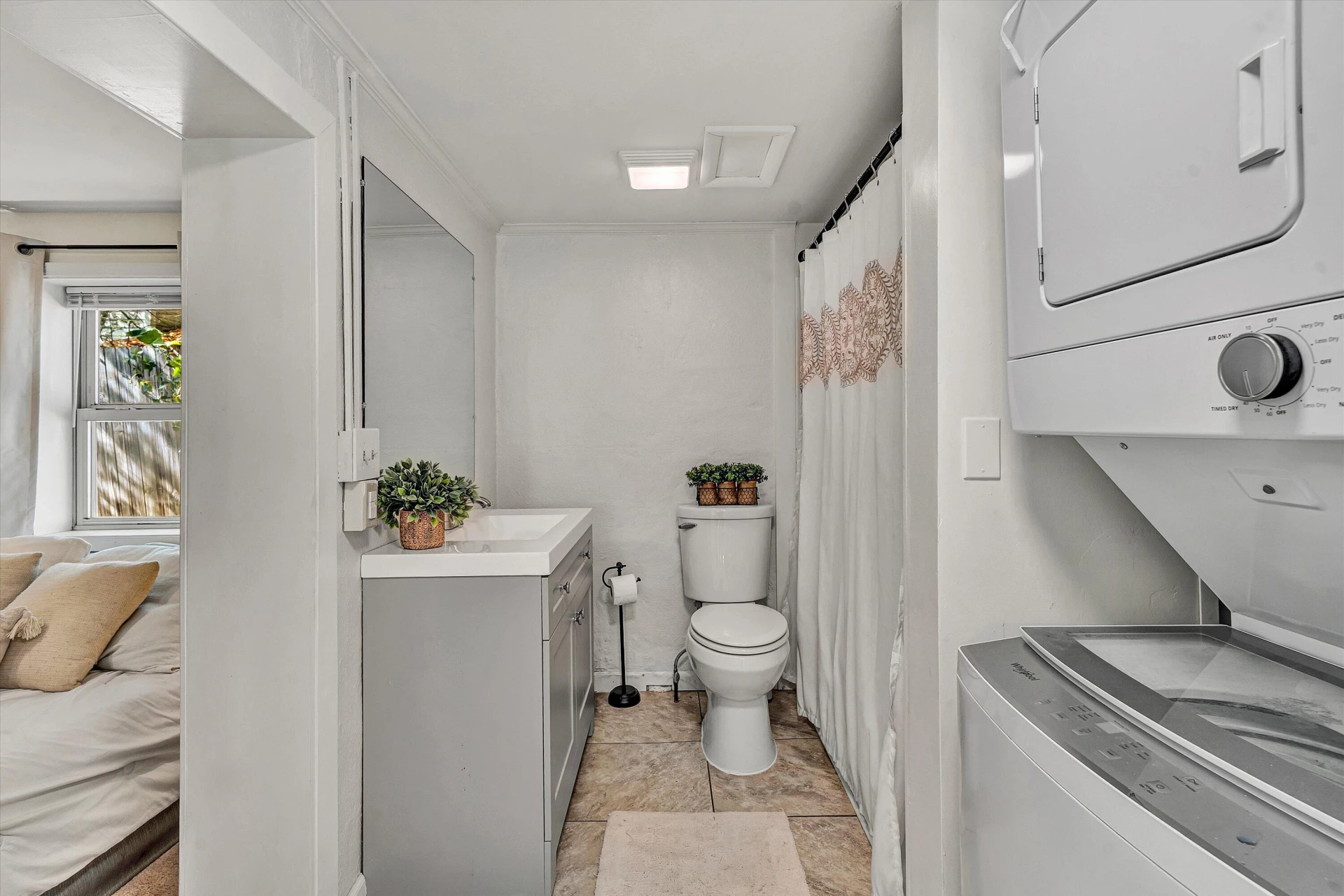 718 Goodwin AVE - Photo 11