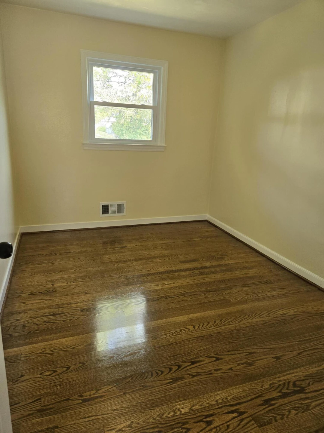 3929 Kentucky AVE NW - Photo 10