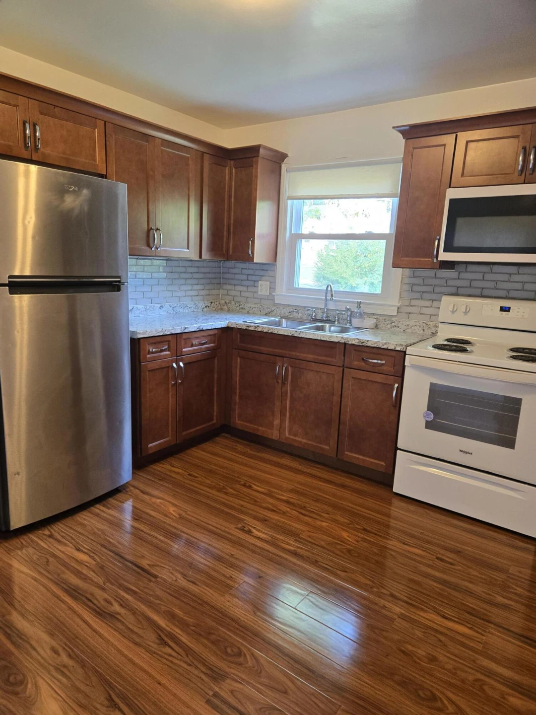 3929 Kentucky AVE NW - Photo 4