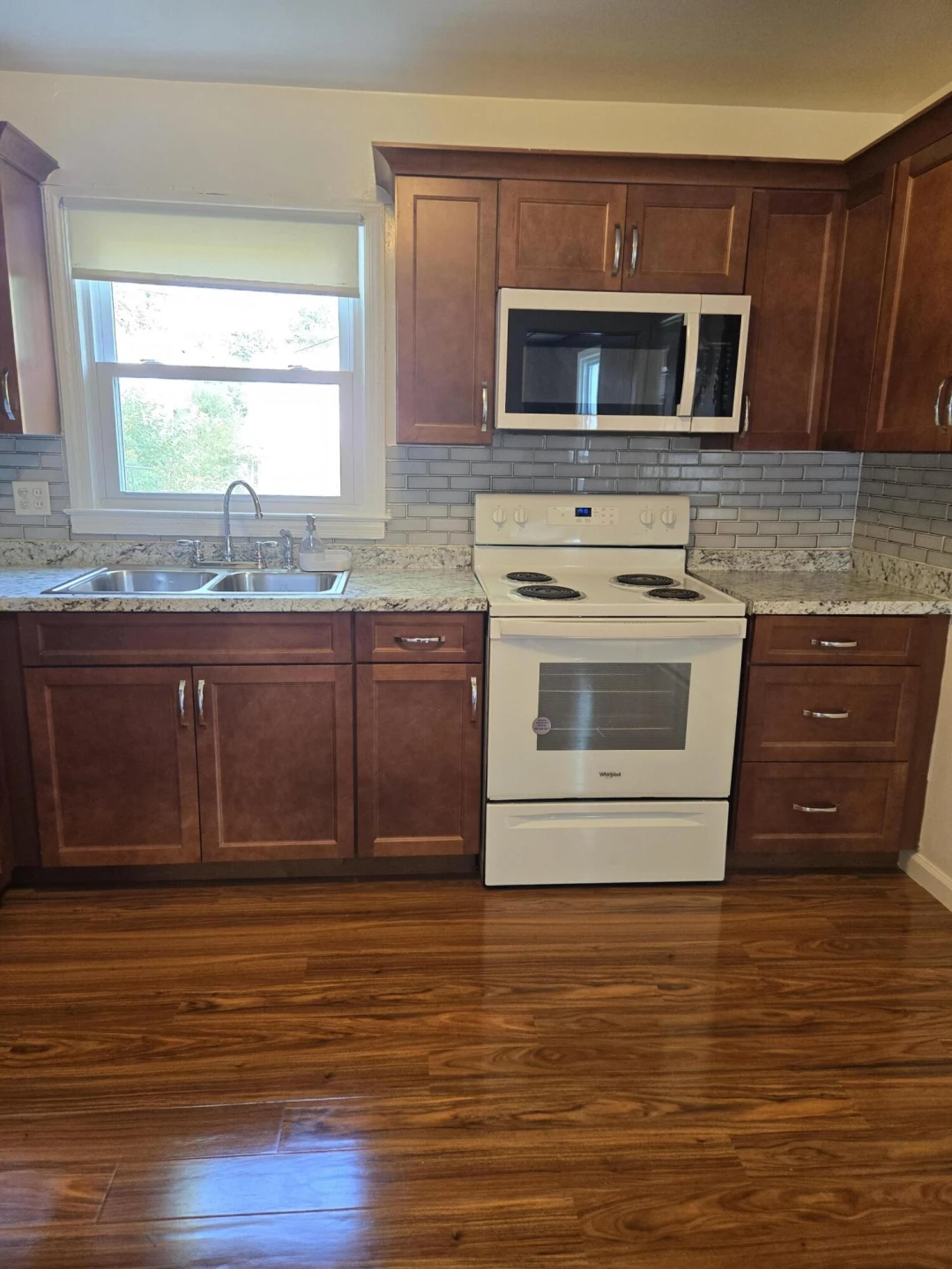 3929 Kentucky AVE NW - Photo 5
