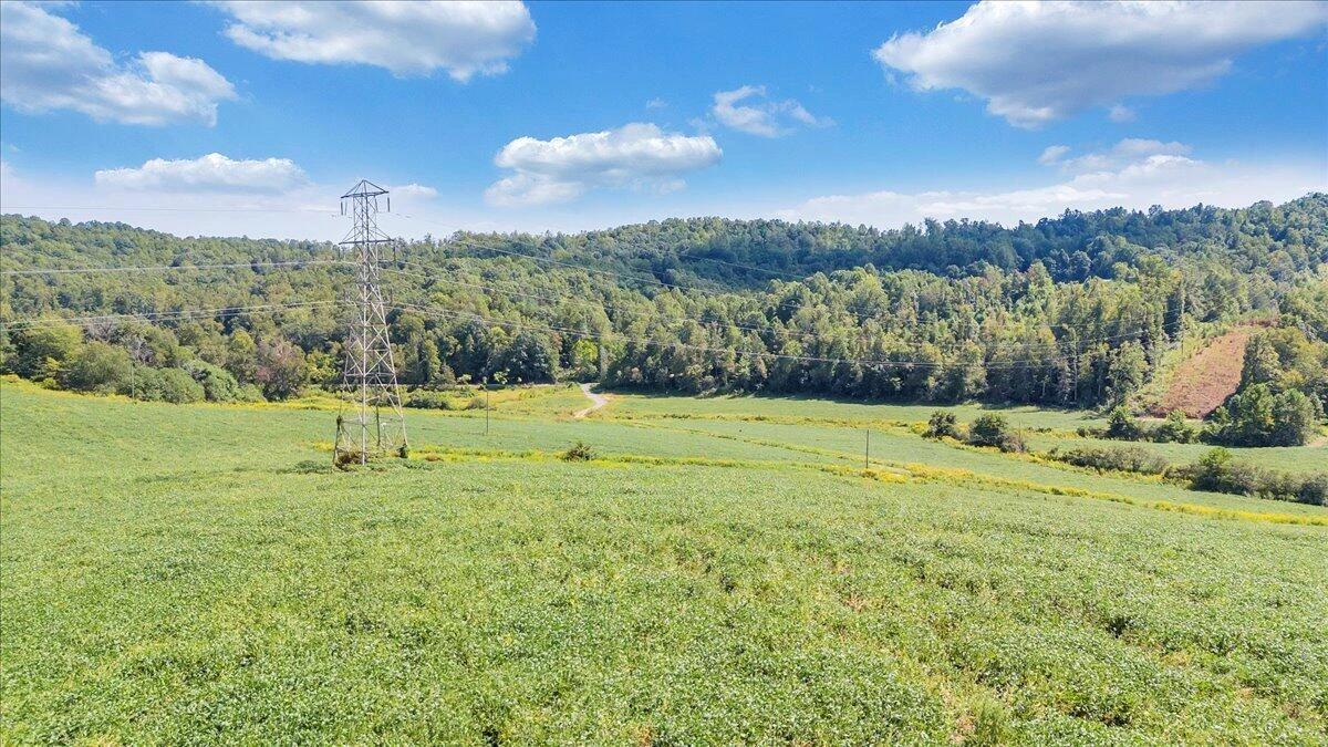 5741 Providence Church RD - Photo 22