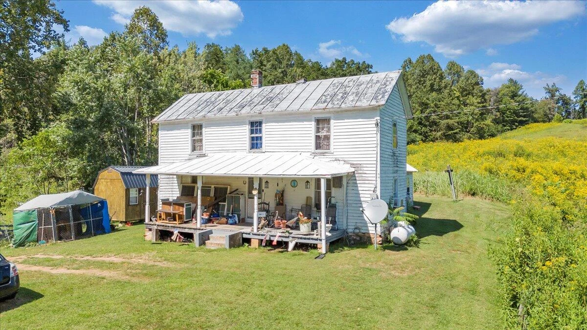 5741 Providence Church RD - Photo 3