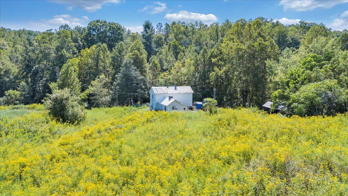 5741 Providence Church RD - Photo 36