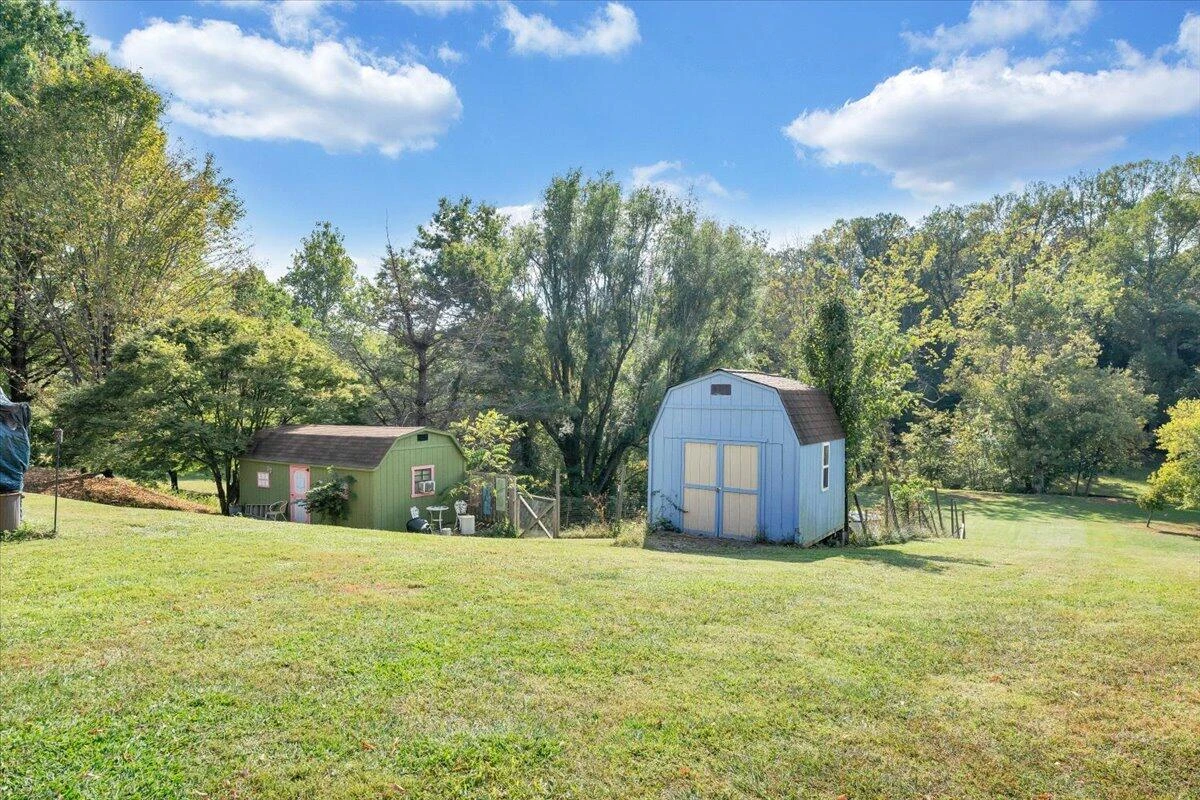 1047 Laymantown RD - Photo 20