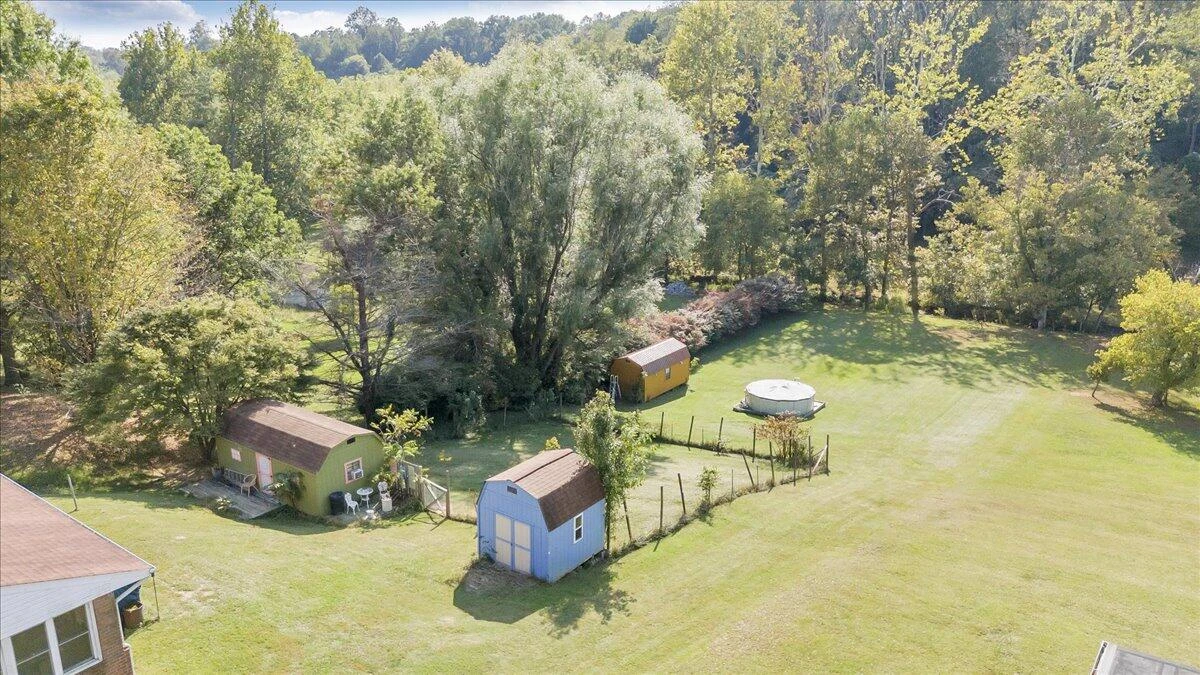 1047 Laymantown RD - Photo 26