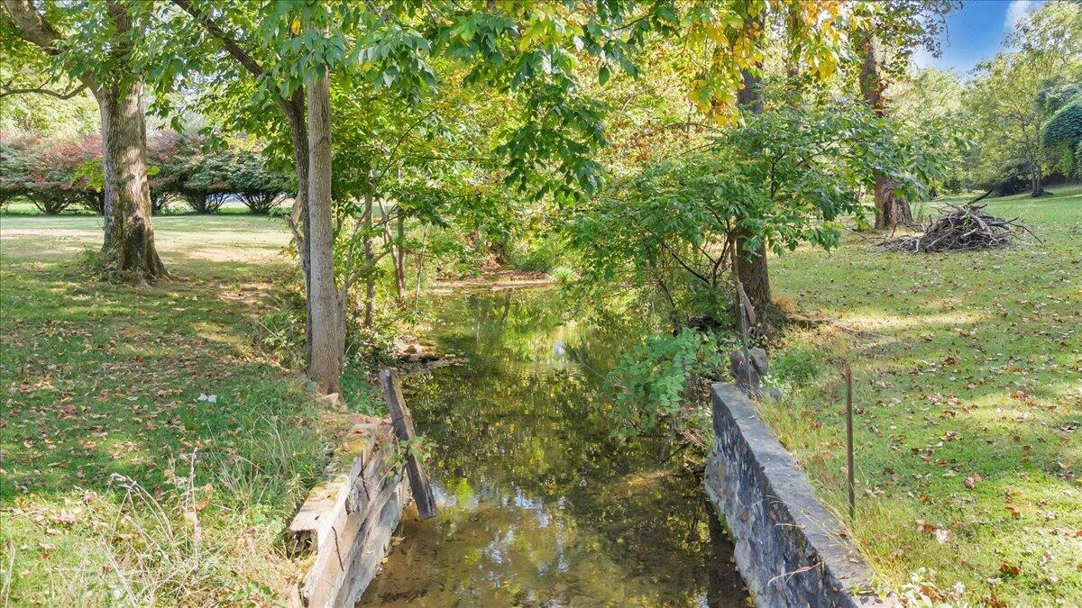 1047 Laymantown RD - Photo 29