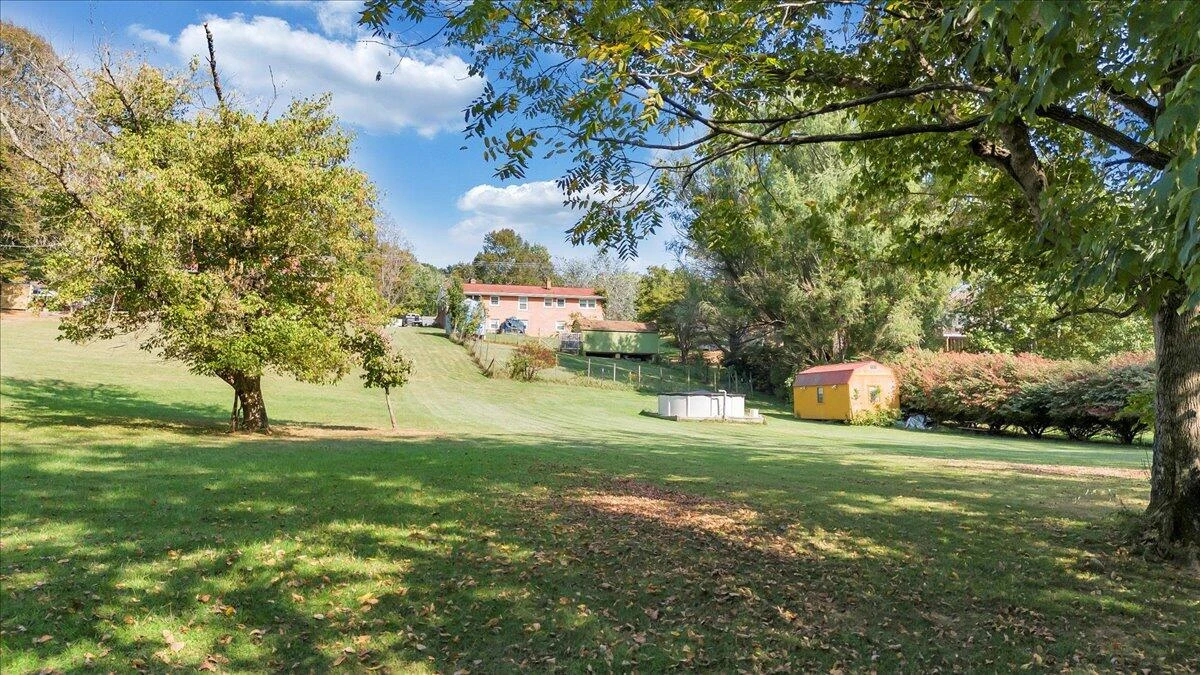 1047 Laymantown RD - Photo 31