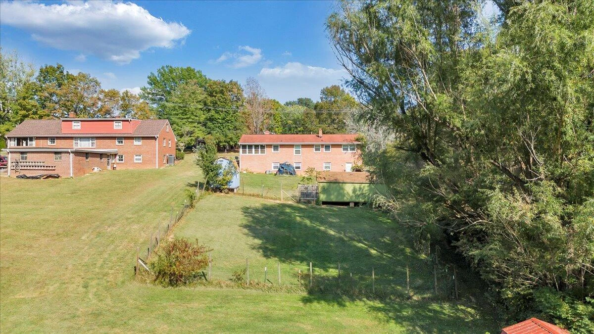 1047 Laymantown RD - Photo 35