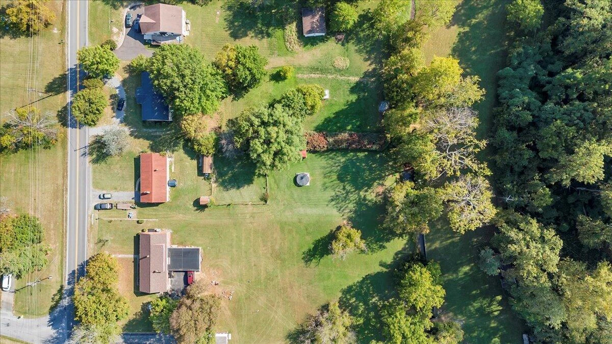 1047 Laymantown RD - Photo 38