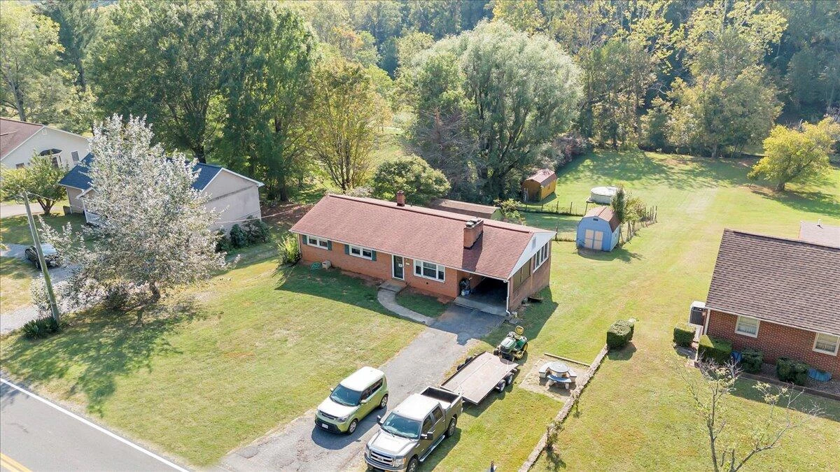 1047 Laymantown RD - Photo 52