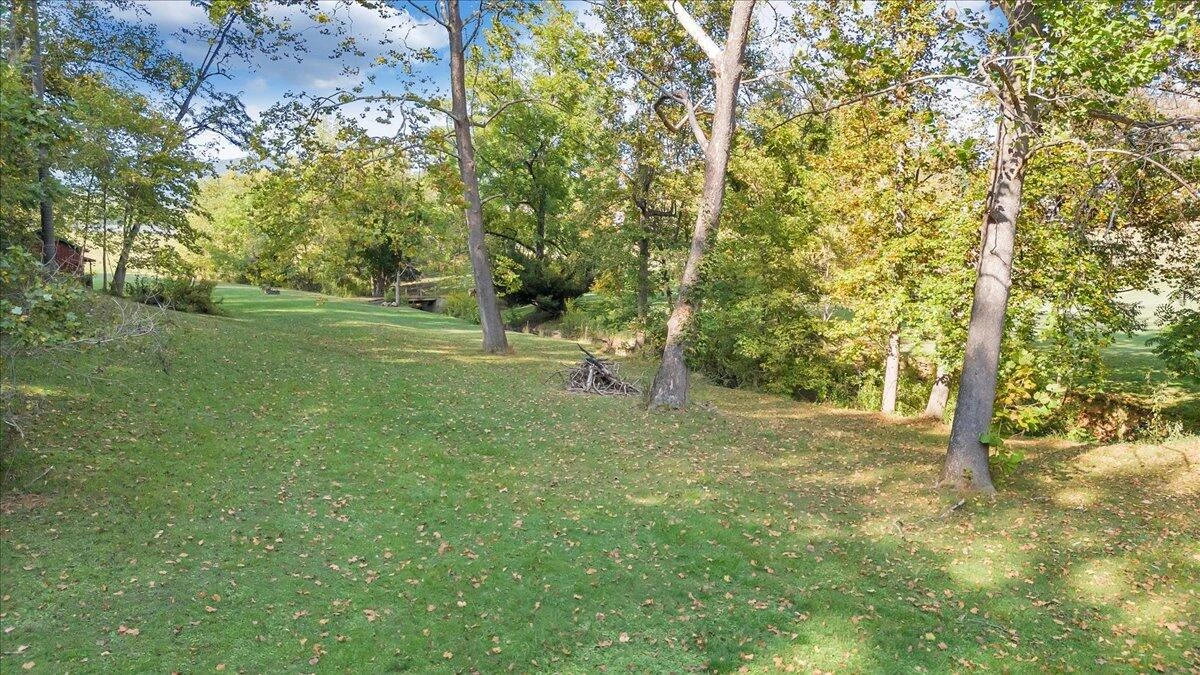 1047 Laymantown RD - Photo 55