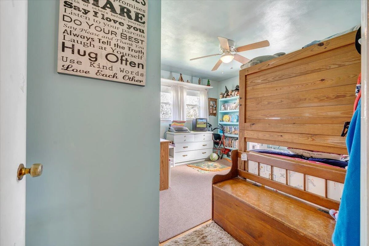 1047 Laymantown RD - Photo 9