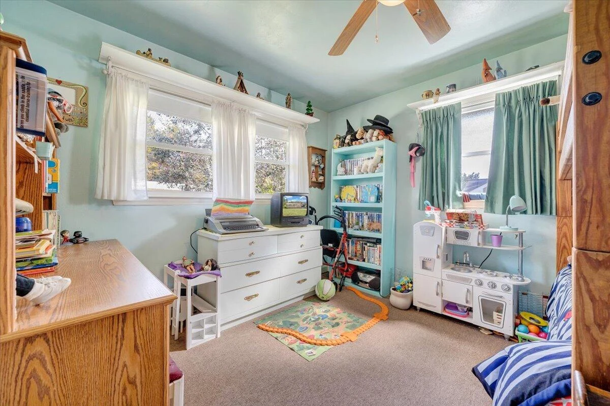 1047 Laymantown RD - Photo 10