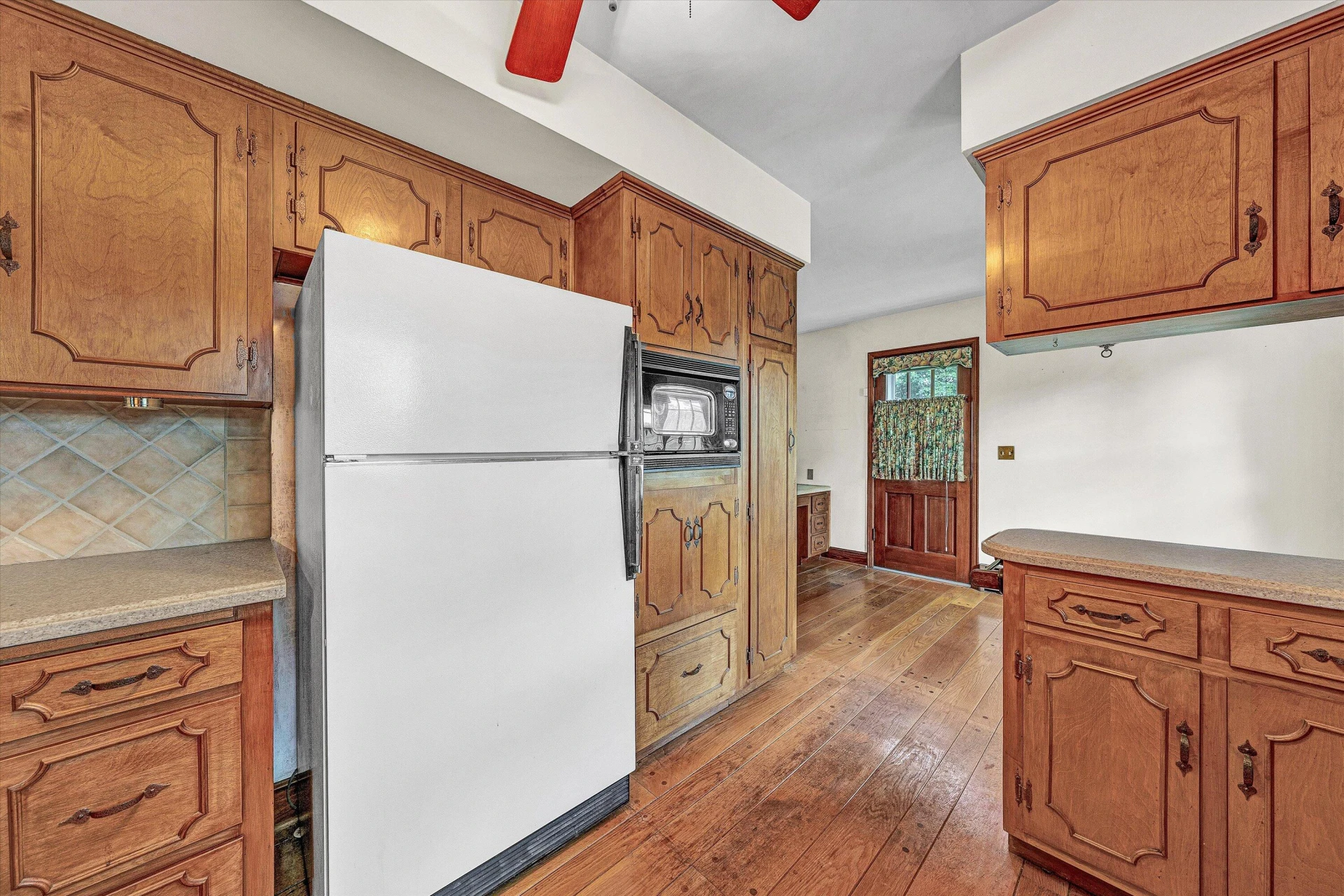 5668 Club LN - Photo 16
