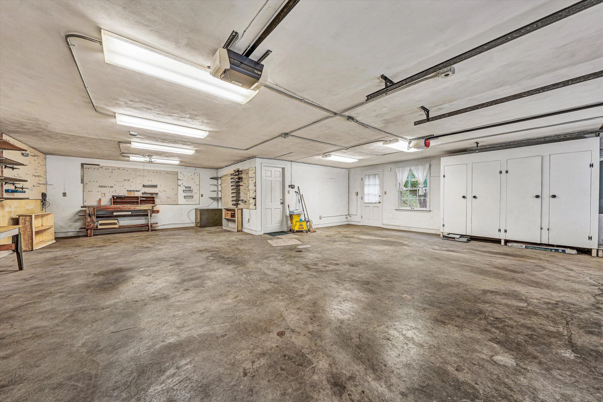5668 Club LN - Photo 36