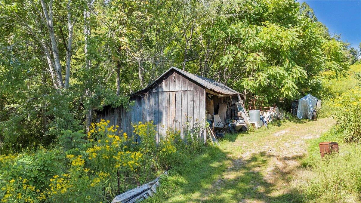 5741 Providence Church RD - Photo 28