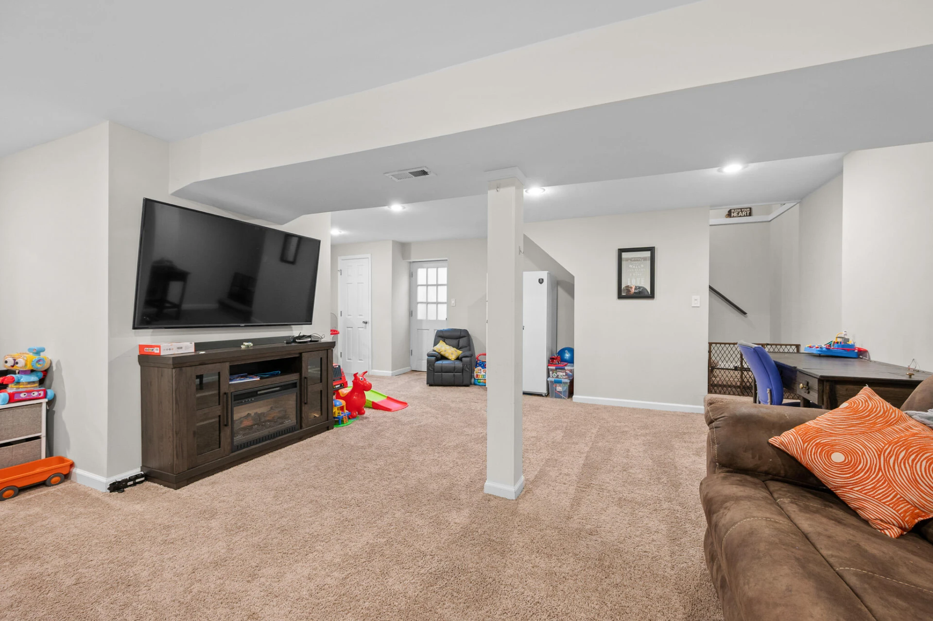 1005 Bowling DR - Photo 34