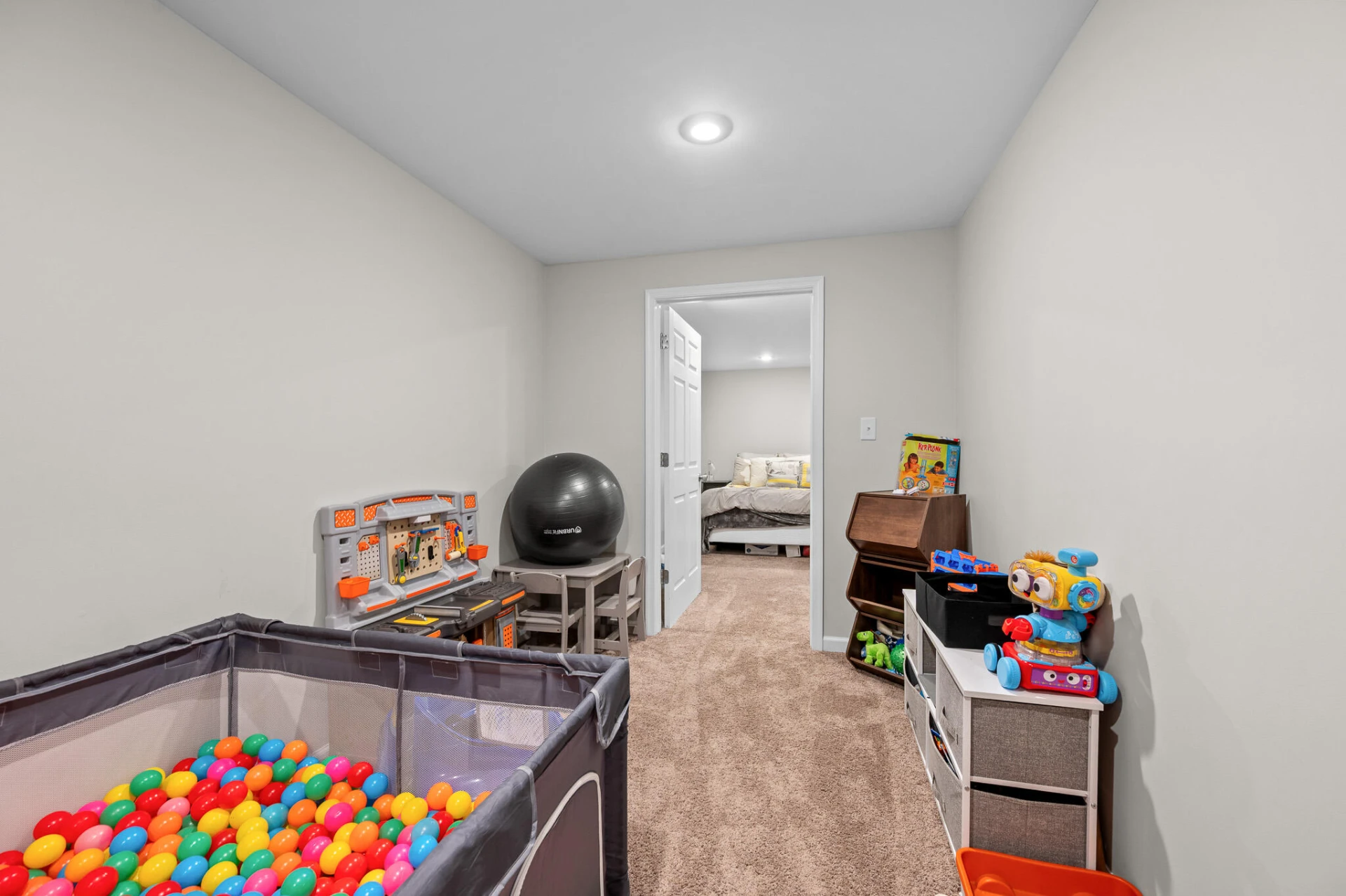 1005 Bowling DR - Photo 36