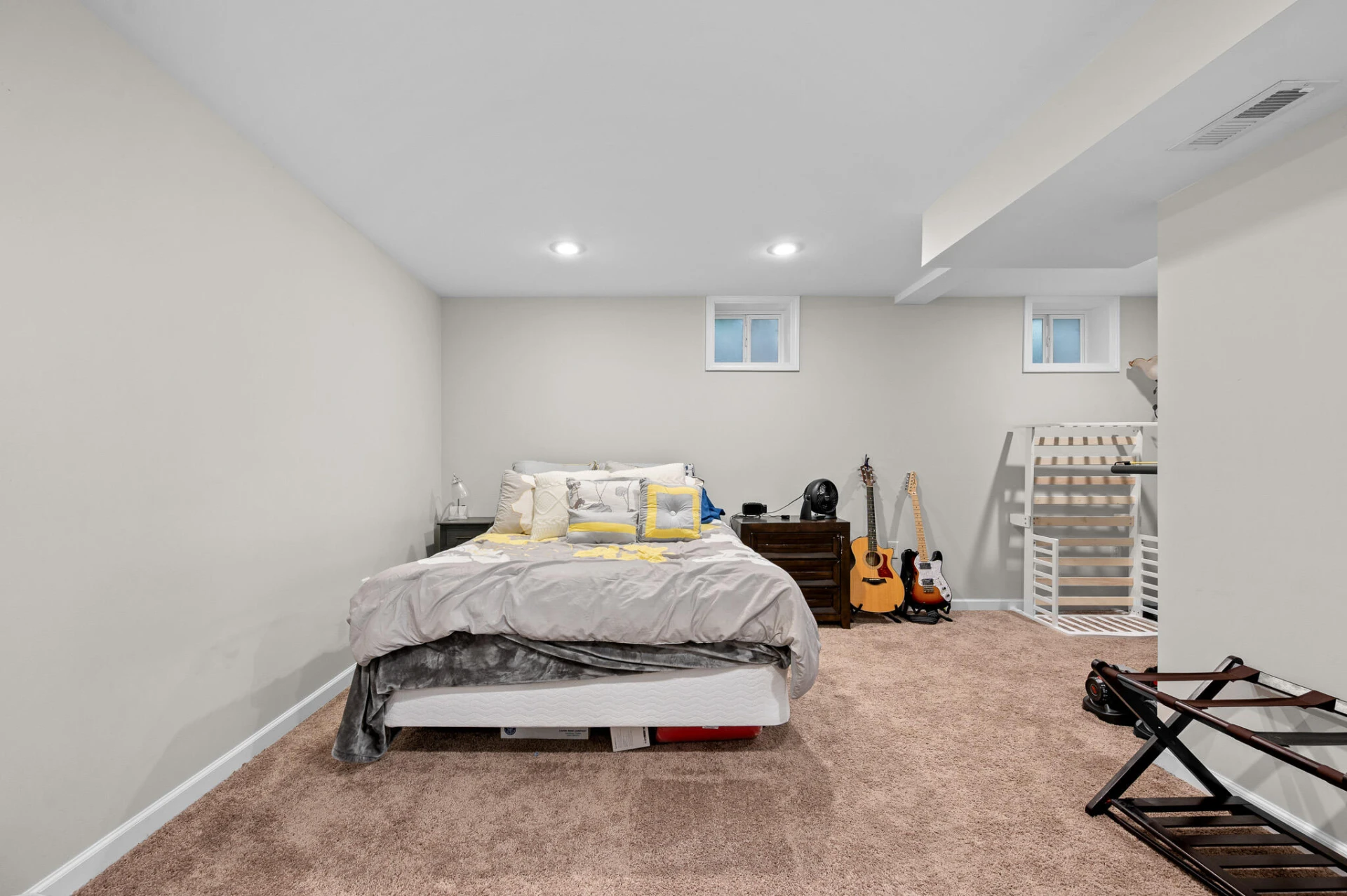 1005 Bowling DR - Photo 37