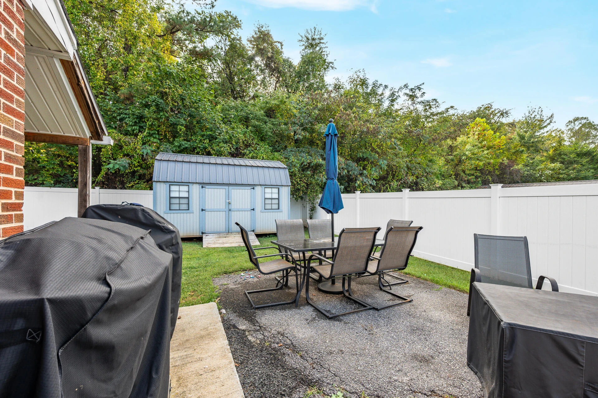 1005 Bowling DR - Photo 10