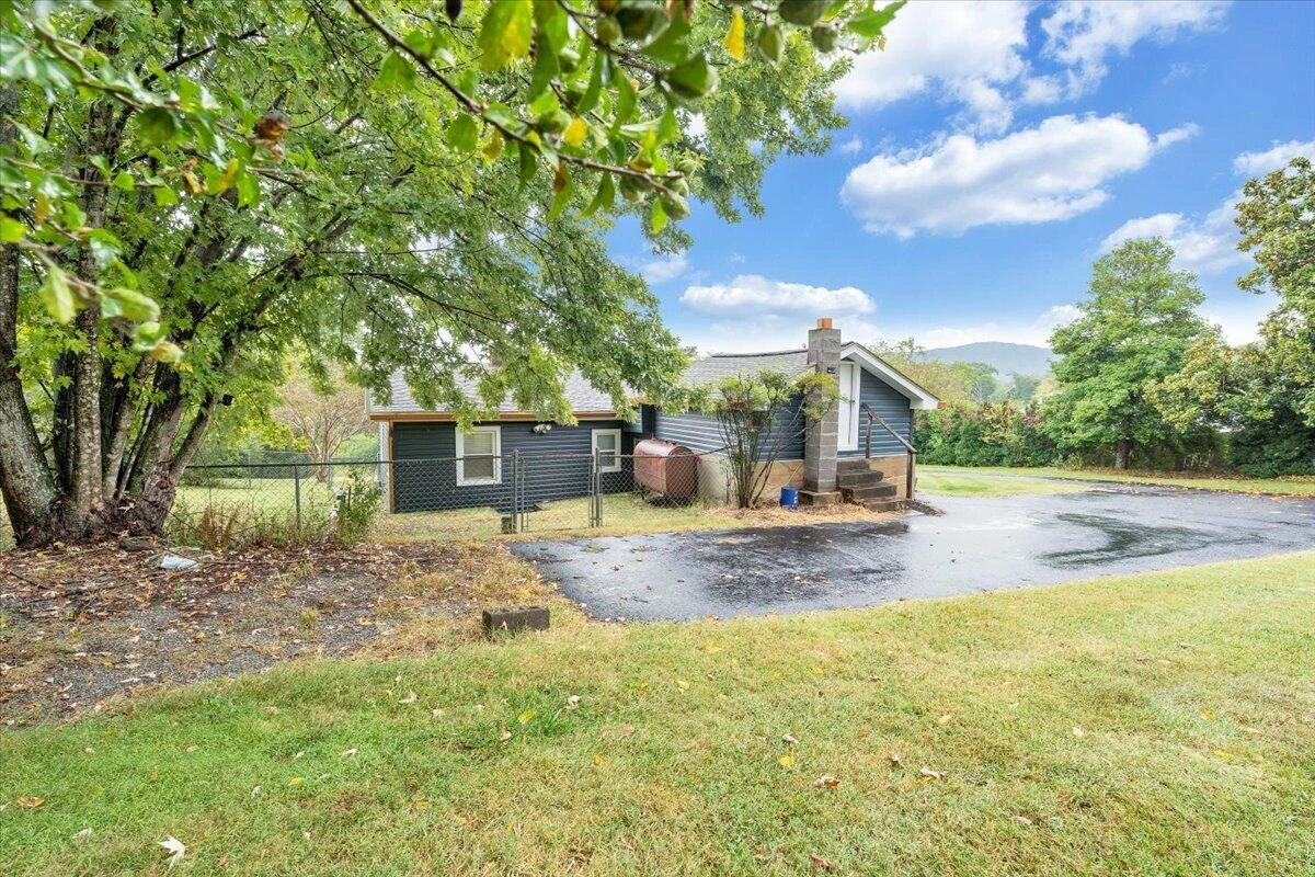 4515 Yellow Mountain RD - Photo 44