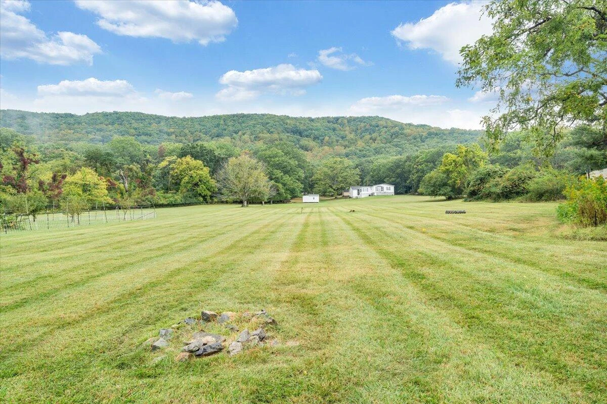 4515 Yellow Mountain RD - Photo 45