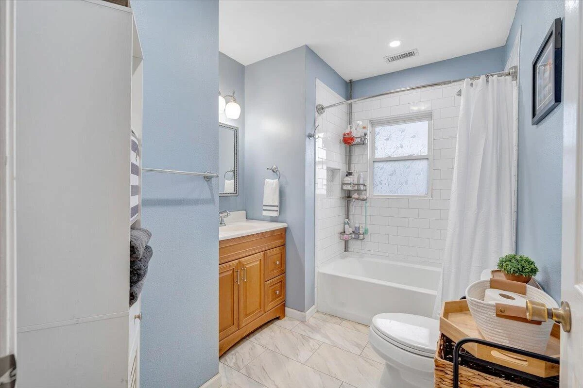 10590 Stewartsville RD - Photo 15
