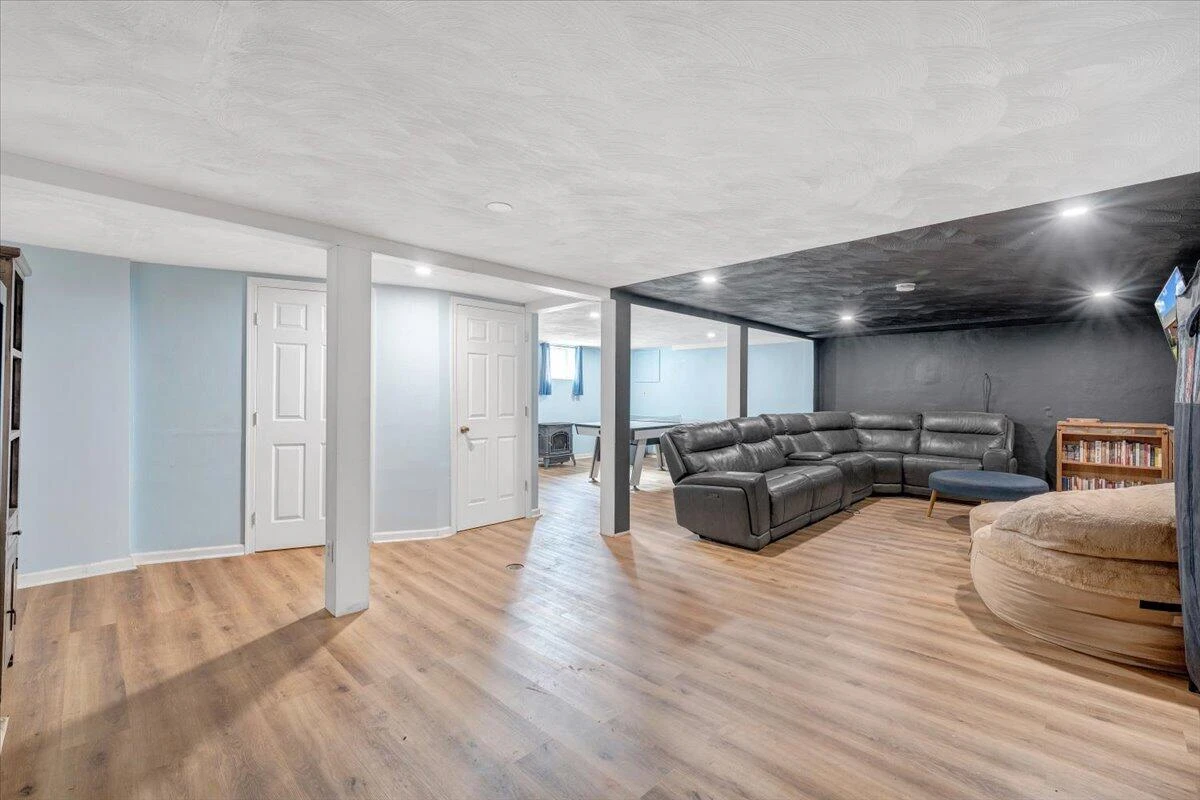 10590 Stewartsville RD - Photo 20