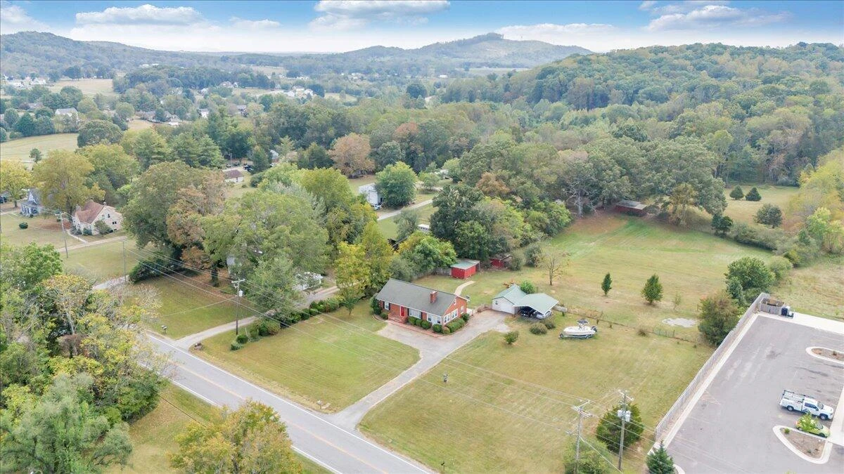 10590 Stewartsville RD - Photo 29