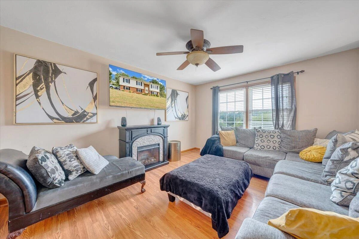 1043 Incline DR - Photo 3