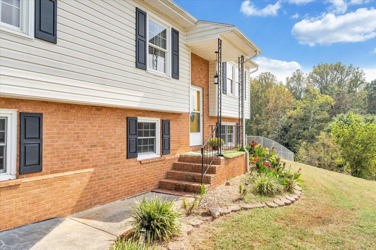 1043 Incline DR - Photo 57