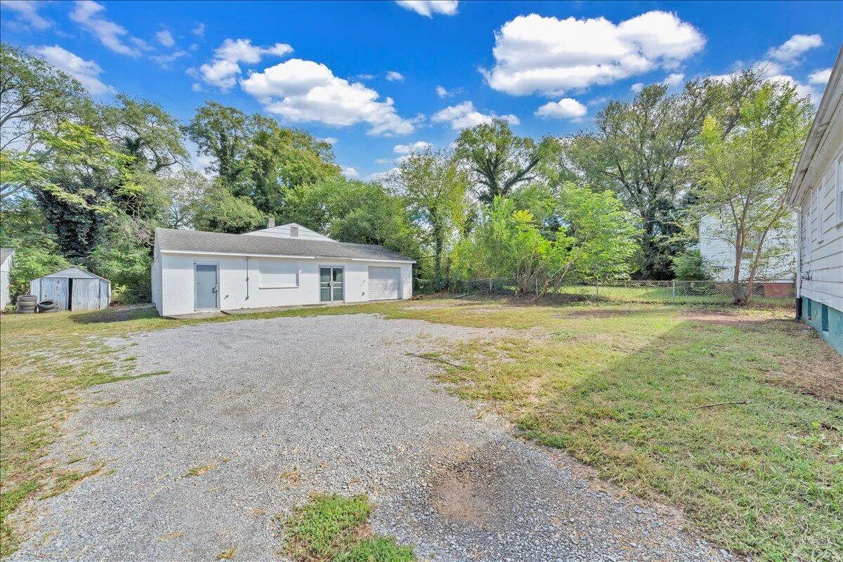 3121 Plantation RD NE