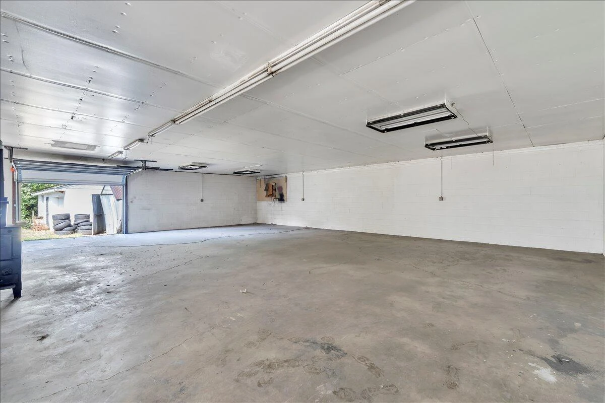 3121 Plantation RD NE - Photo 12