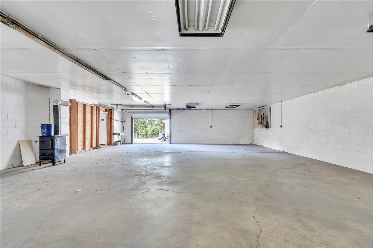 3121 Plantation RD NE - Photo 13