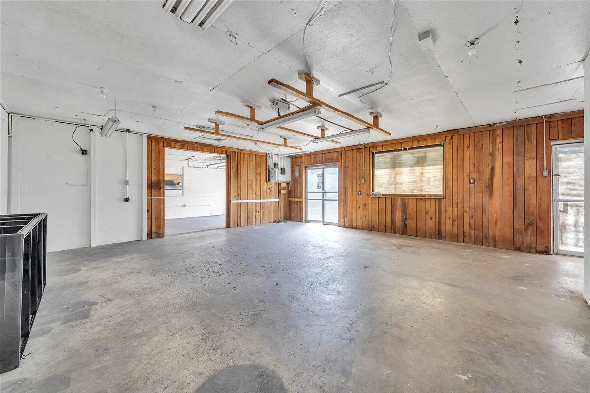 3121 Plantation RD NE - Photo 6