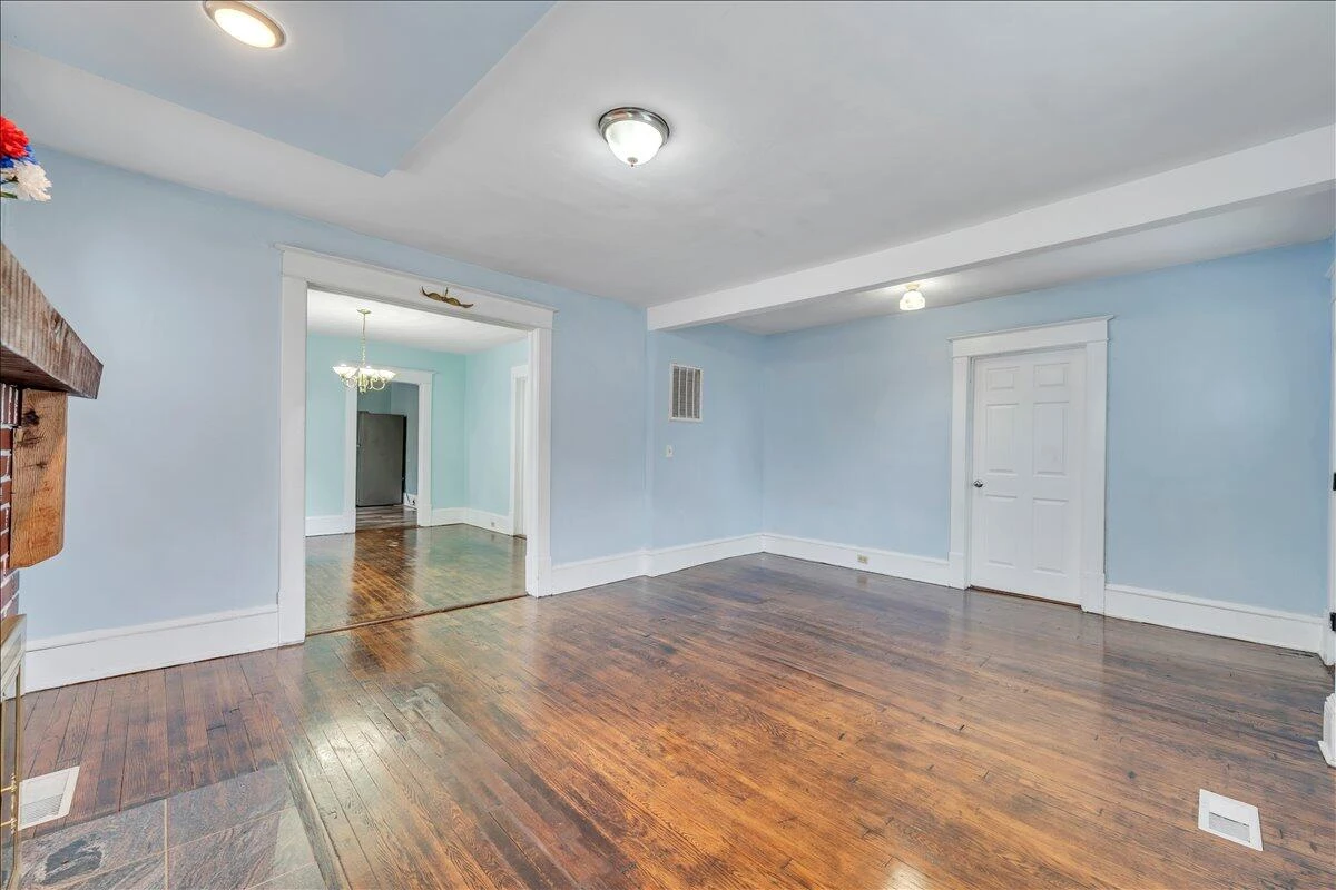 811 RUTHERFORD AVE NW - Photo 16