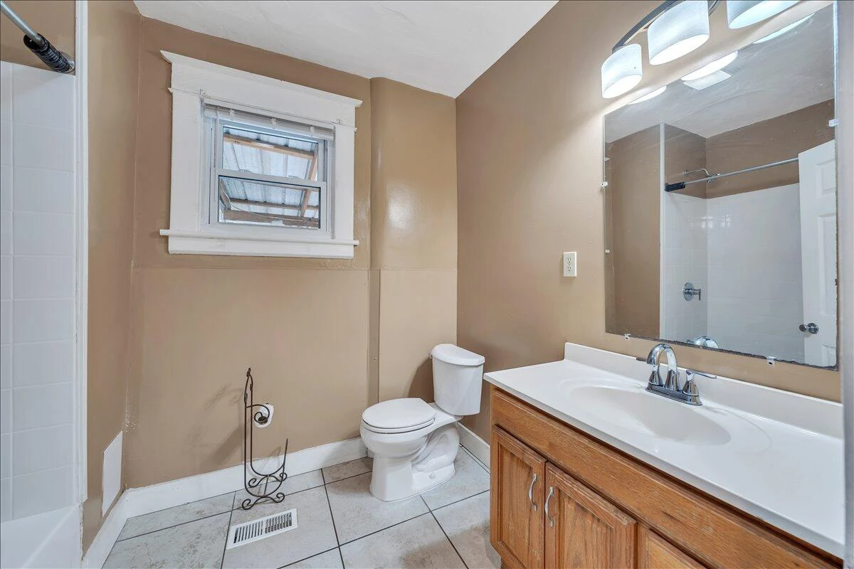 811 RUTHERFORD AVE NW - Photo 27