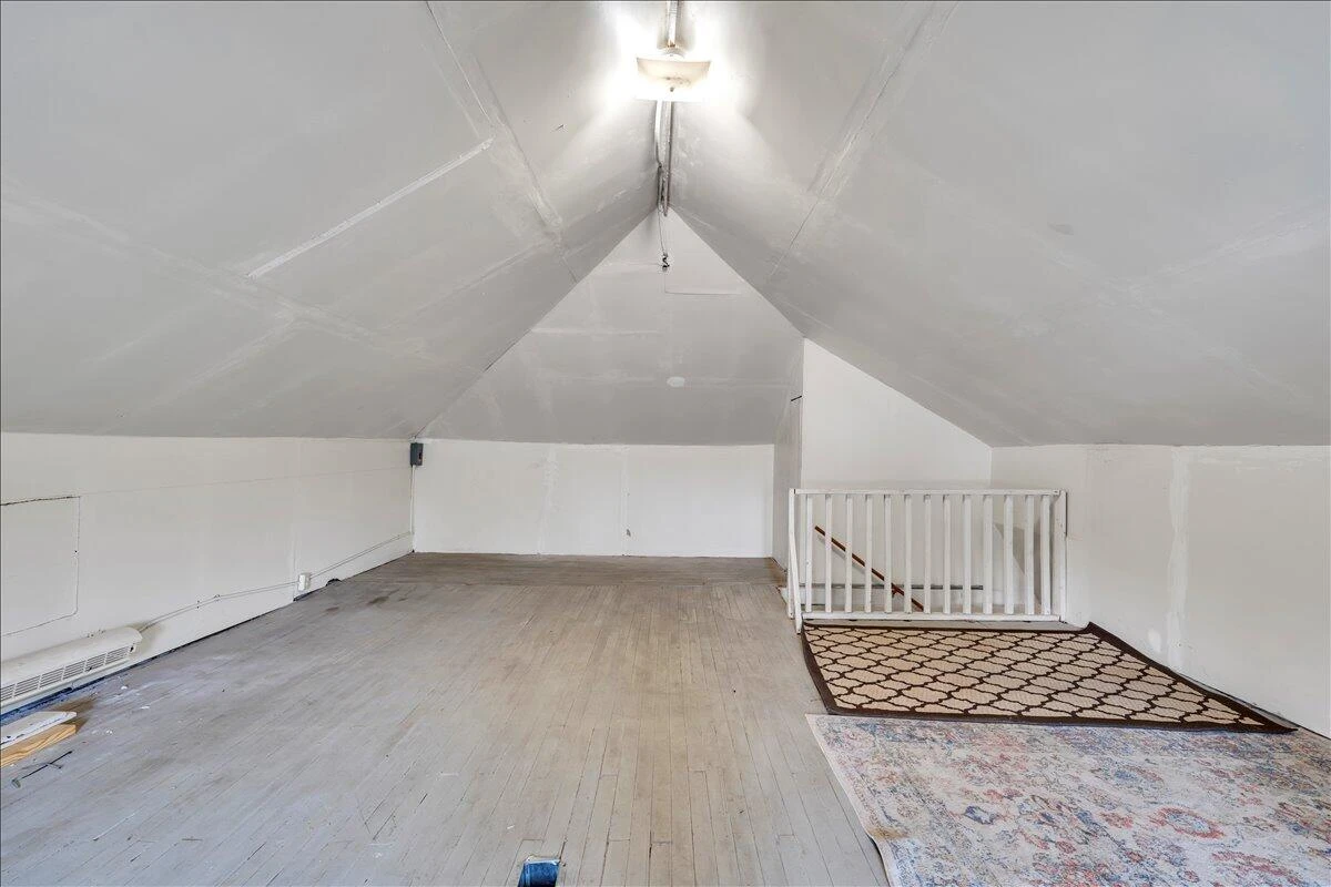 811 RUTHERFORD AVE NW - Photo 32