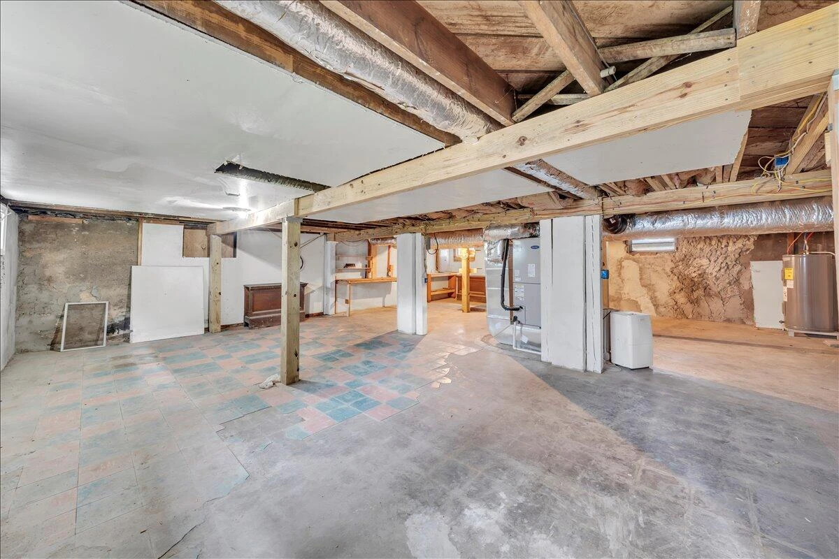 811 RUTHERFORD AVE NW - Photo 34