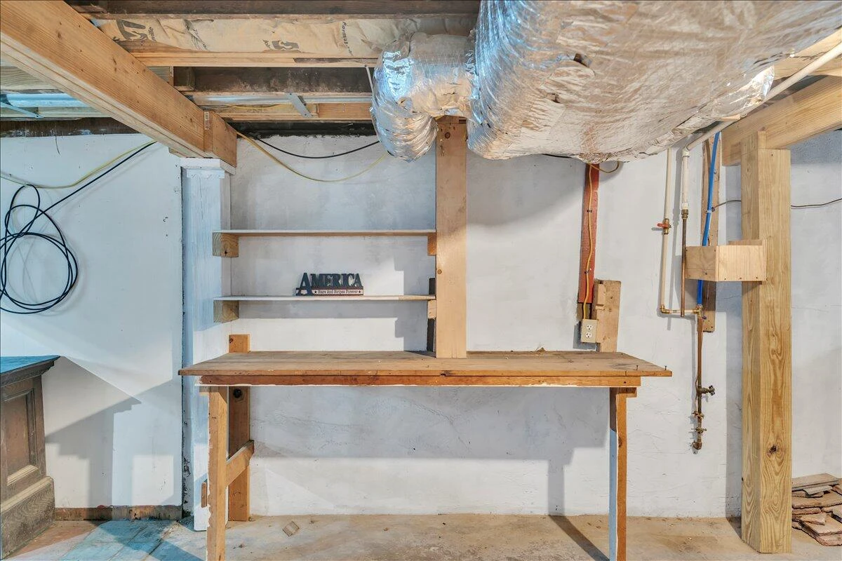 811 RUTHERFORD AVE NW - Photo 36