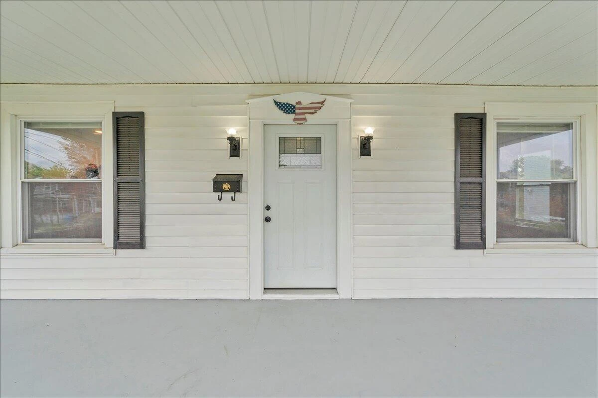 811 RUTHERFORD AVE NW - Photo 47