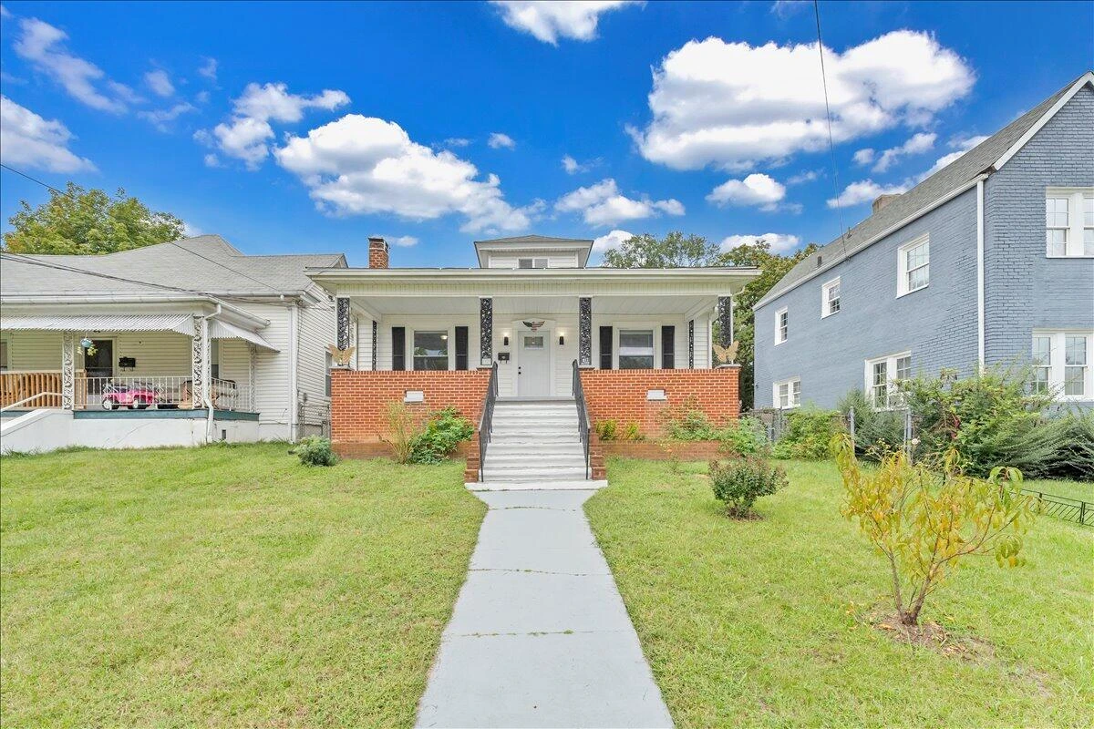 811 RUTHERFORD AVE NW - Photo 49